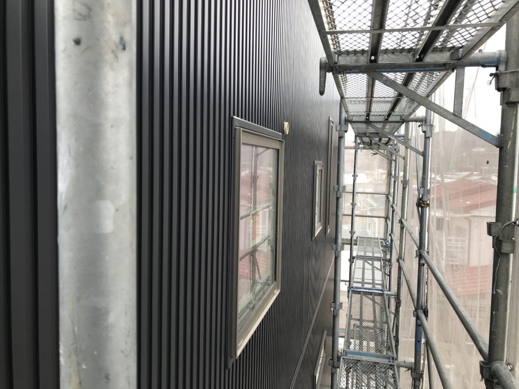 ガルバリウム鋼板の外壁材｜八戸市 工務店