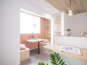 キッチン横のカフェスペース｜八戸市 新築住宅